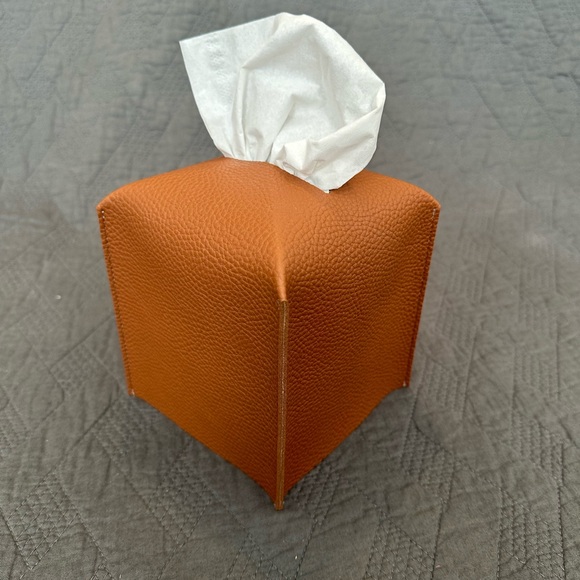 5 Square Tissue box covers - Picture 4 of 16